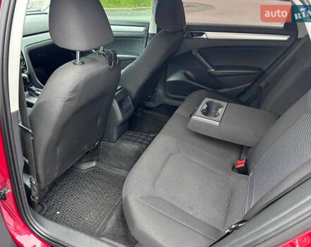 Червоний Фольксваген Пассат, об'ємом двигуна 1.8 л та пробігом 177 тис. км за 9500 $, фото 27 на Automoto.ua