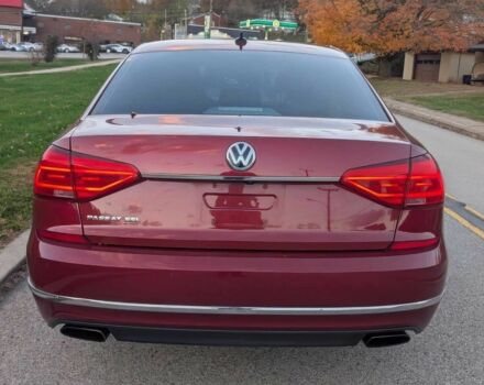 Червоний Фольксваген Пассат, об'ємом двигуна 3.6 л та пробігом 78 тис. км за 7000 $, фото 5 на Automoto.ua