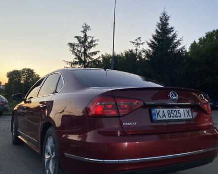 Красный Фольксваген Пассат, объемом двигателя 1.8 л и пробегом 142 тыс. км за 10500 $, фото 2 на Automoto.ua