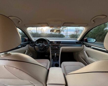 Фольксваген Пассат 2016 в Киеве на Automoto.ua Красный Фольксваген Пассат, объемом двигателя 1.8 л и пробегом 110 тыс. км за 12000 $, фото 11 на Automoto.ua