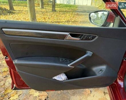 Красный Фольксваген Пассат, объемом двигателя 1.8 л и пробегом 71 тыс. км за 14990 $, фото 10 на Automoto.ua