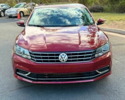 Красный Фольксваген Пассат, объемом двигателя 1.8 л и пробегом 75 тыс. км за 2600 $, фото 1 на Automoto.ua