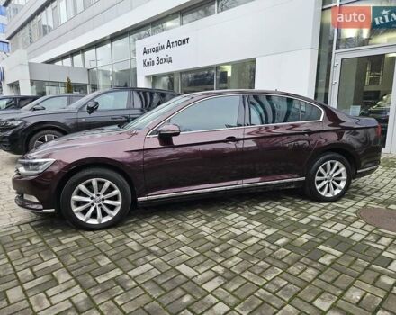 Красный Фольксваген Пассат, объемом двигателя 1.8 л и пробегом 168 тыс. км за 17890 $, фото 12 на Automoto.ua