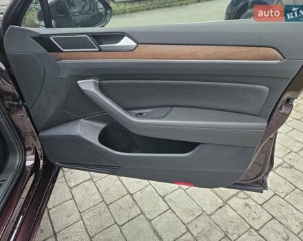 Красный Фольксваген Пассат, объемом двигателя 1.8 л и пробегом 168 тыс. км за 17890 $, фото 30 на Automoto.ua