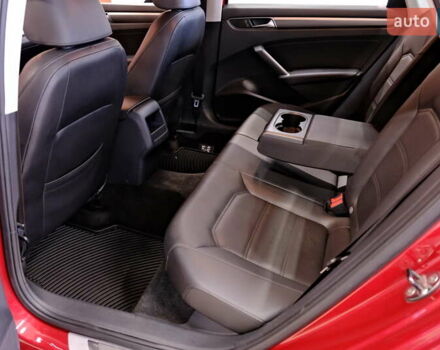 Красный Фольксваген Пассат, объемом двигателя 1.8 л и пробегом 190 тыс. км за 14900 $, фото 33 на Automoto.ua