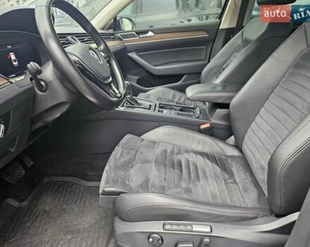 Красный Фольксваген Пассат, объемом двигателя 1.8 л и пробегом 168 тыс. км за 17890 $, фото 20 на Automoto.ua