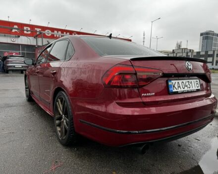 Красный Фольксваген Пассат, объемом двигателя 1.8 л и пробегом 190 тыс. км за 12000 $, фото 3 на Automoto.ua