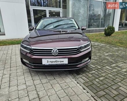 Красный Фольксваген Пассат, объемом двигателя 1.8 л и пробегом 168 тыс. км за 17890 $, фото 2 на Automoto.ua