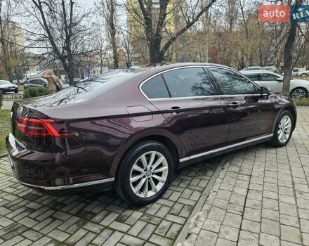 Красный Фольксваген Пассат, объемом двигателя 1.8 л и пробегом 168 тыс. км за 17890 $, фото 6 на Automoto.ua