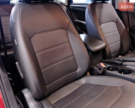 Красный Фольксваген Пассат, объемом двигателя 1.8 л и пробегом 190 тыс. км за 14900 $, фото 43 на Automoto.ua