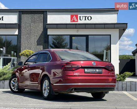 Красный Фольксваген Пассат, объемом двигателя 1.8 л и пробегом 169 тыс. км за 11400 $, фото 3 на Automoto.ua