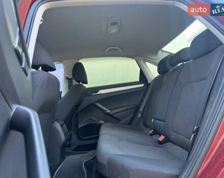 Красный Фольксваген Пассат, объемом двигателя 1.8 л и пробегом 169 тыс. км за 11400 $, фото 7 на Automoto.ua