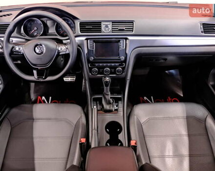 Красный Фольксваген Пассат, объемом двигателя 1.8 л и пробегом 190 тыс. км за 14900 $, фото 44 на Automoto.ua