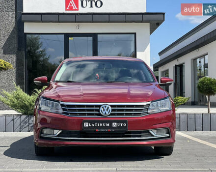 Красный Фольксваген Пассат, объемом двигателя 1.8 л и пробегом 169 тыс. км за 11400 $, фото 1 на Automoto.ua