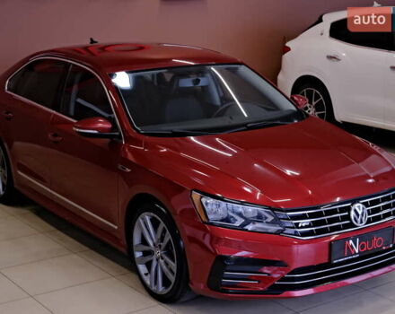 Красный Фольксваген Пассат, объемом двигателя 1.8 л и пробегом 190 тыс. км за 14900 $, фото 3 на Automoto.ua