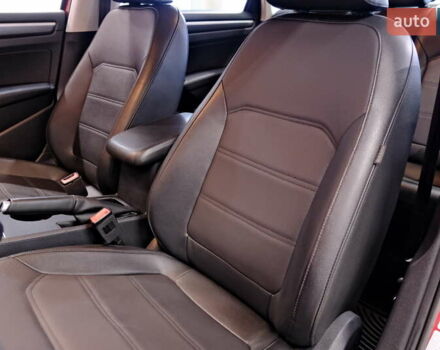 Красный Фольксваген Пассат, объемом двигателя 1.8 л и пробегом 190 тыс. км за 14900 $, фото 30 на Automoto.ua