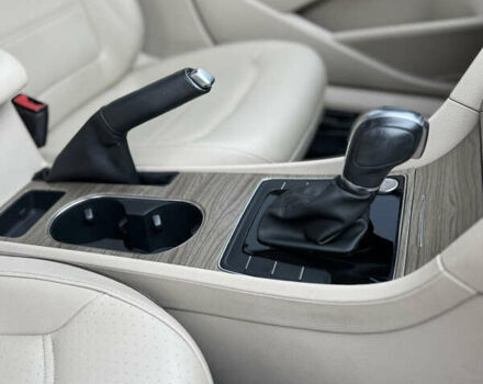 Красный Фольксваген Пассат, объемом двигателя 1.8 л и пробегом 132 тыс. км за 13600 $, фото 29 на Automoto.ua