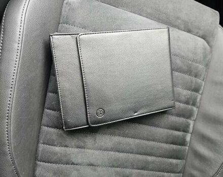 Красный Фольксваген Пассат, объемом двигателя 1.8 л и пробегом 168 тыс. км за 17890 $, фото 43 на Automoto.ua