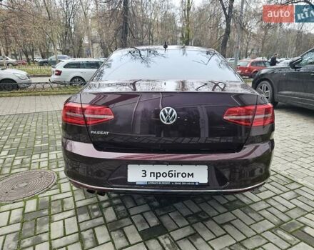 Красный Фольксваген Пассат, объемом двигателя 1.8 л и пробегом 168 тыс. км за 17890 $, фото 9 на Automoto.ua