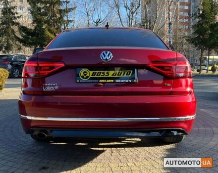 Червоний Фольксваген Пассат, об'ємом двигуна 2 л та пробігом 114 тис. км за 12999 $, фото 5 на Automoto.ua