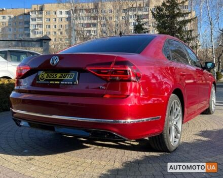 Червоний Фольксваген Пассат, об'ємом двигуна 2 л та пробігом 114 тис. км за 12999 $, фото 6 на Automoto.ua