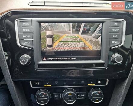 Красный Фольксваген Пассат, объемом двигателя 1.8 л и пробегом 168 тыс. км за 17890 $, фото 42 на Automoto.ua