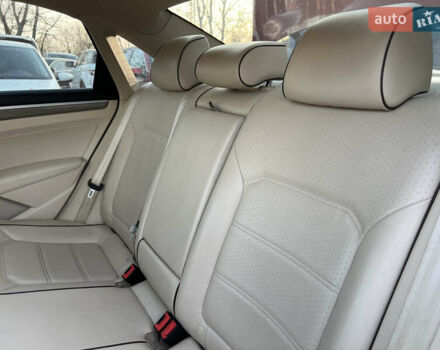 Червоний Фольксваген Пассат, об'ємом двигуна 1.8 л та пробігом 109 тис. км за 12900 $, фото 5 на Automoto.ua