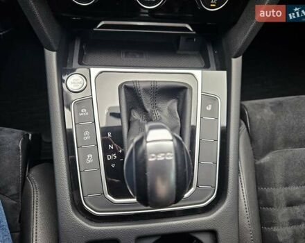 Красный Фольксваген Пассат, объемом двигателя 1.8 л и пробегом 168 тыс. км за 17890 $, фото 41 на Automoto.ua