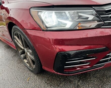 Красный Фольксваген Пассат, объемом двигателя 1.8 л и пробегом 190 тыс. км за 12000 $, фото 6 на Automoto.ua