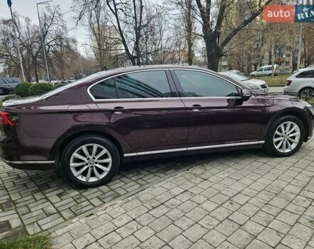 Красный Фольксваген Пассат, объемом двигателя 1.8 л и пробегом 168 тыс. км за 17890 $, фото 5 на Automoto.ua