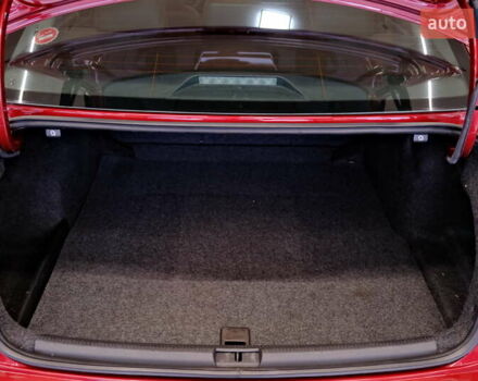 Красный Фольксваген Пассат, объемом двигателя 1.8 л и пробегом 190 тыс. км за 14900 $, фото 46 на Automoto.ua