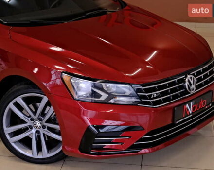 Красный Фольксваген Пассат, объемом двигателя 1.8 л и пробегом 190 тыс. км за 14900 $, фото 6 на Automoto.ua