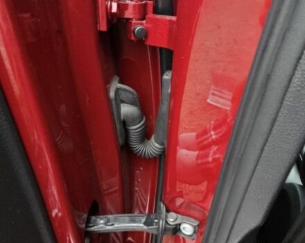 Червоний Фольксваген Пассат, об'ємом двигуна 2 л та пробігом 175 тис. км за 14500 $, фото 20 на Automoto.ua