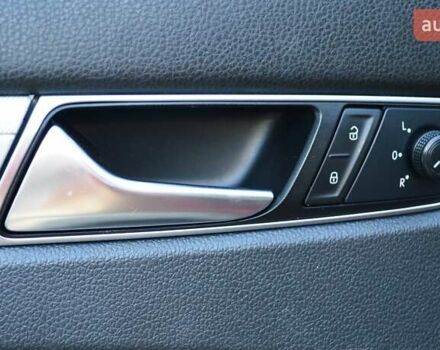 Красный Фольксваген Пассат, объемом двигателя 2 л и пробегом 170 тыс. км за 12900 $, фото 28 на Automoto.ua