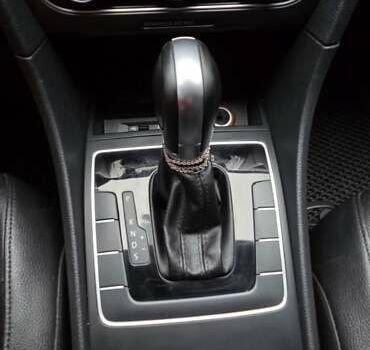 Красный Фольксваген Пассат, объемом двигателя 1.98 л и пробегом 175 тыс. км за 14499 $, фото 25 на Automoto.ua