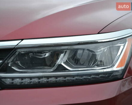 Красный Фольксваген Пассат, объемом двигателя 2 л и пробегом 144 тыс. км за 12999 $, фото 13 на Automoto.ua