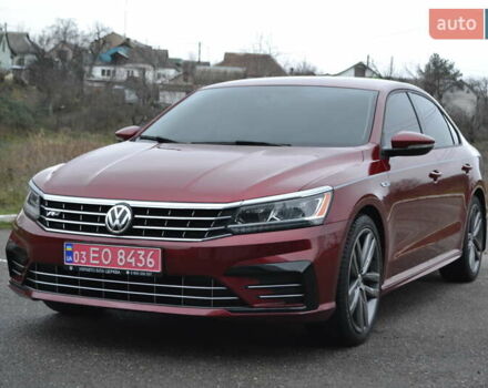 Красный Фольксваген Пассат, объемом двигателя 2 л и пробегом 144 тыс. км за 12999 $, фото 7 на Automoto.ua