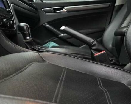 Красный Фольксваген Пассат, объемом двигателя 1.98 л и пробегом 175 тыс. км за 14499 $, фото 30 на Automoto.ua