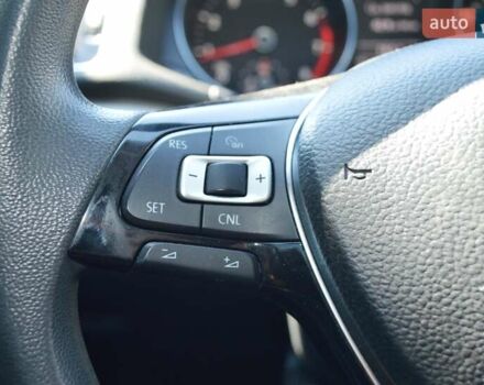 Красный Фольксваген Пассат, объемом двигателя 2 л и пробегом 170 тыс. км за 12900 $, фото 40 на Automoto.ua