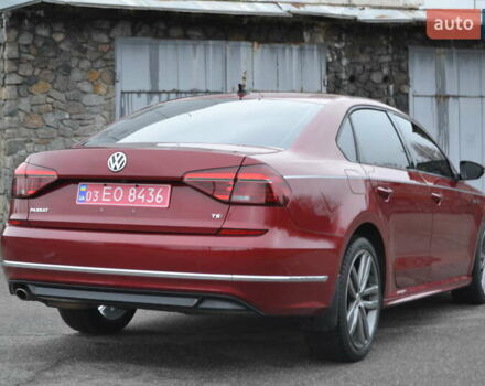 Красный Фольксваген Пассат, объемом двигателя 2 л и пробегом 144 тыс. км за 12999 $, фото 16 на Automoto.ua