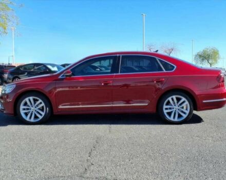 Красный Фольксваген Пассат, объемом двигателя 2 л и пробегом 48 тыс. км за 12100 $, фото 3 на Automoto.ua