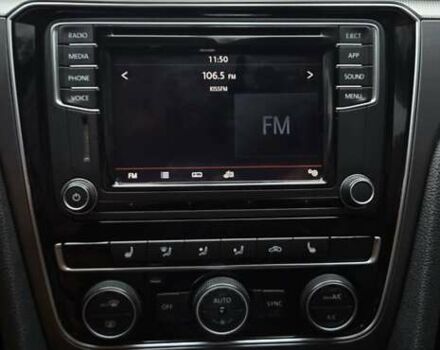 Красный Фольксваген Пассат, объемом двигателя 1.98 л и пробегом 175 тыс. км за 14499 $, фото 27 на Automoto.ua