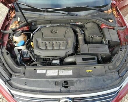 Красный Фольксваген Пассат, объемом двигателя 2 л и пробегом 92 тыс. км за 2100 $, фото 10 на Automoto.ua