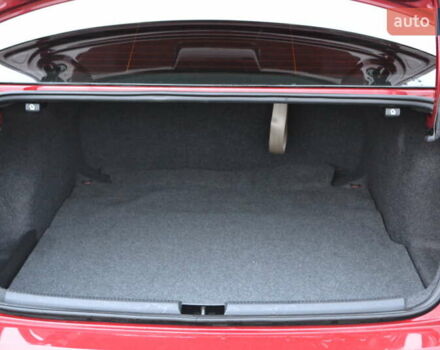 Красный Фольксваген Пассат, объемом двигателя 2 л и пробегом 144 тыс. км за 12999 $, фото 51 на Automoto.ua
