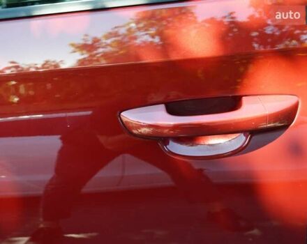 Красный Фольксваген Пассат, объемом двигателя 2 л и пробегом 170 тыс. км за 12900 $, фото 25 на Automoto.ua