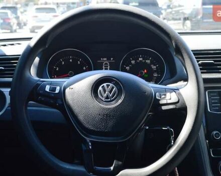 Красный Фольксваген Пассат, объемом двигателя 2 л и пробегом 170 тыс. км за 12900 $, фото 32 на Automoto.ua