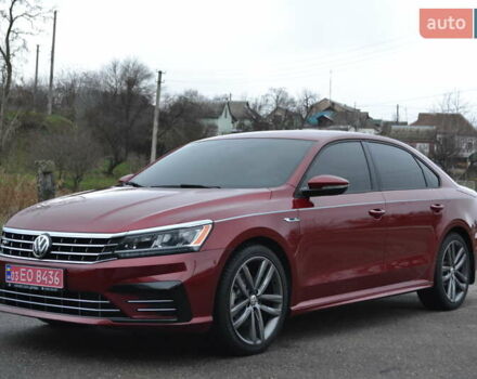 Красный Фольксваген Пассат, объемом двигателя 2 л и пробегом 144 тыс. км за 12999 $, фото 2 на Automoto.ua