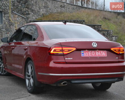 Красный Фольксваген Пассат, объемом двигателя 2 л и пробегом 144 тыс. км за 12999 $, фото 5 на Automoto.ua