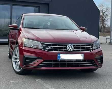 Красный Фольксваген Пассат, объемом двигателя 1.98 л и пробегом 175 тыс. км за 14499 $, фото 16 на Automoto.ua