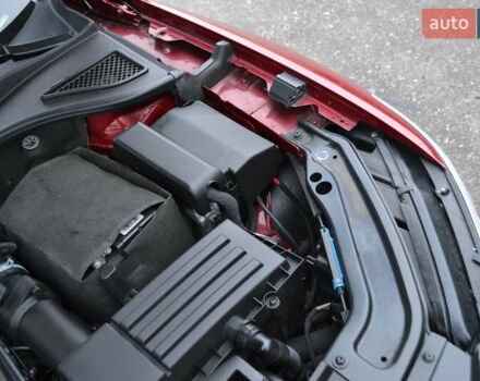 Красный Фольксваген Пассат, объемом двигателя 2 л и пробегом 144 тыс. км за 12999 $, фото 56 на Automoto.ua